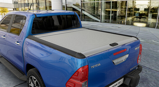 Toyota Hilux tonneau cover Mountain-Top Roll