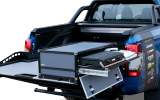 Accessoires for pickups, commercial cars & special solutions